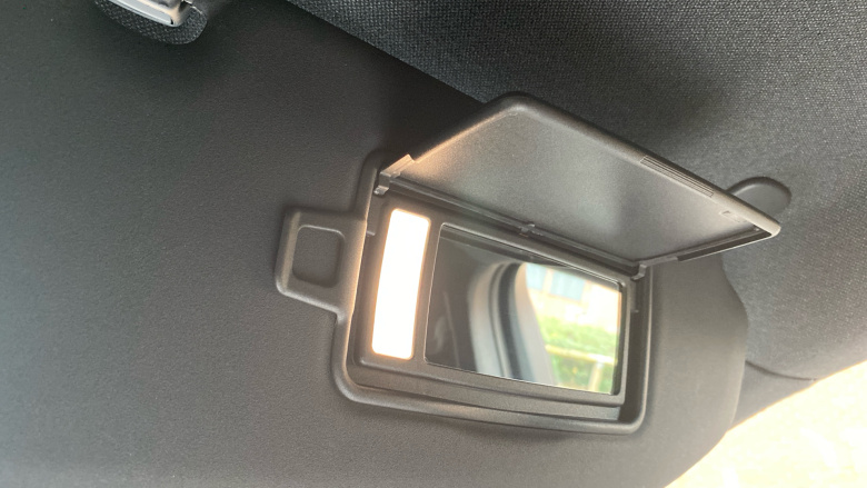 Volvo Xc40 2.0 T5 R DESIGN 5dr AWD Geartronic Petrol Estate